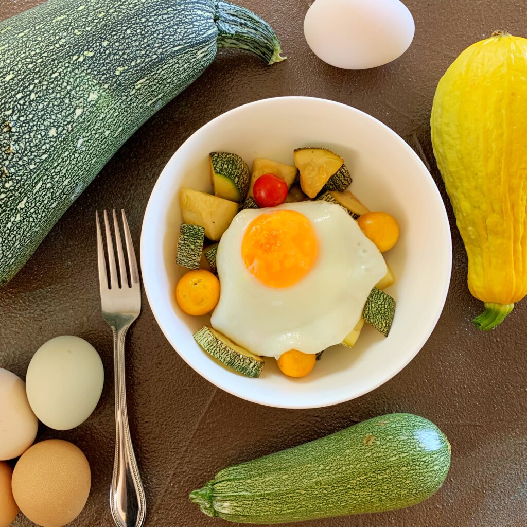 Egg zucchini keto hash